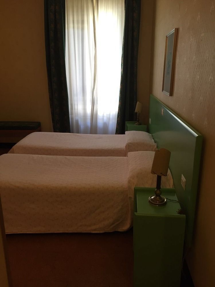 Hotel Wonderful In Roma Exterior foto