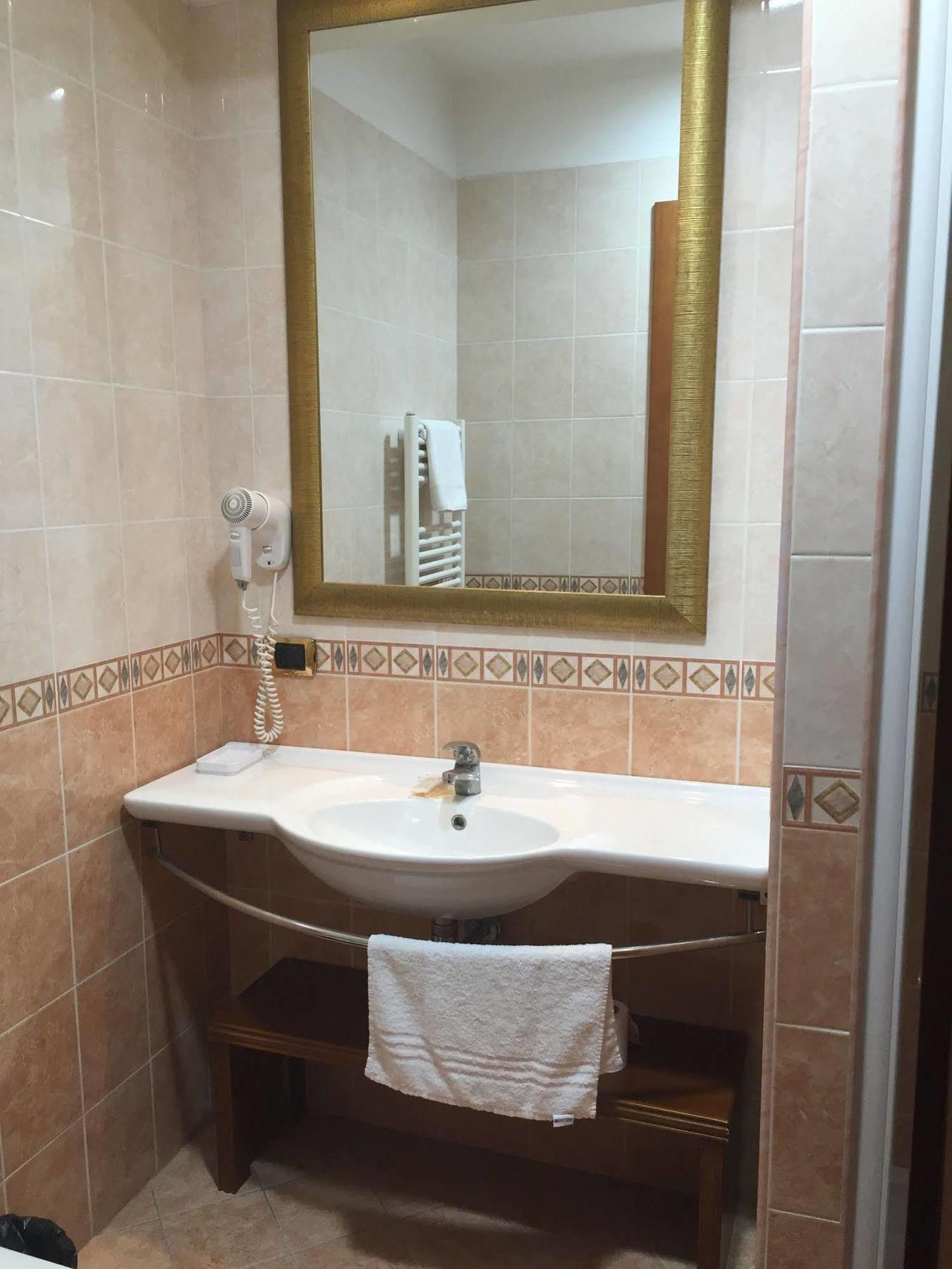 Hotel Wonderful In Roma Exterior foto